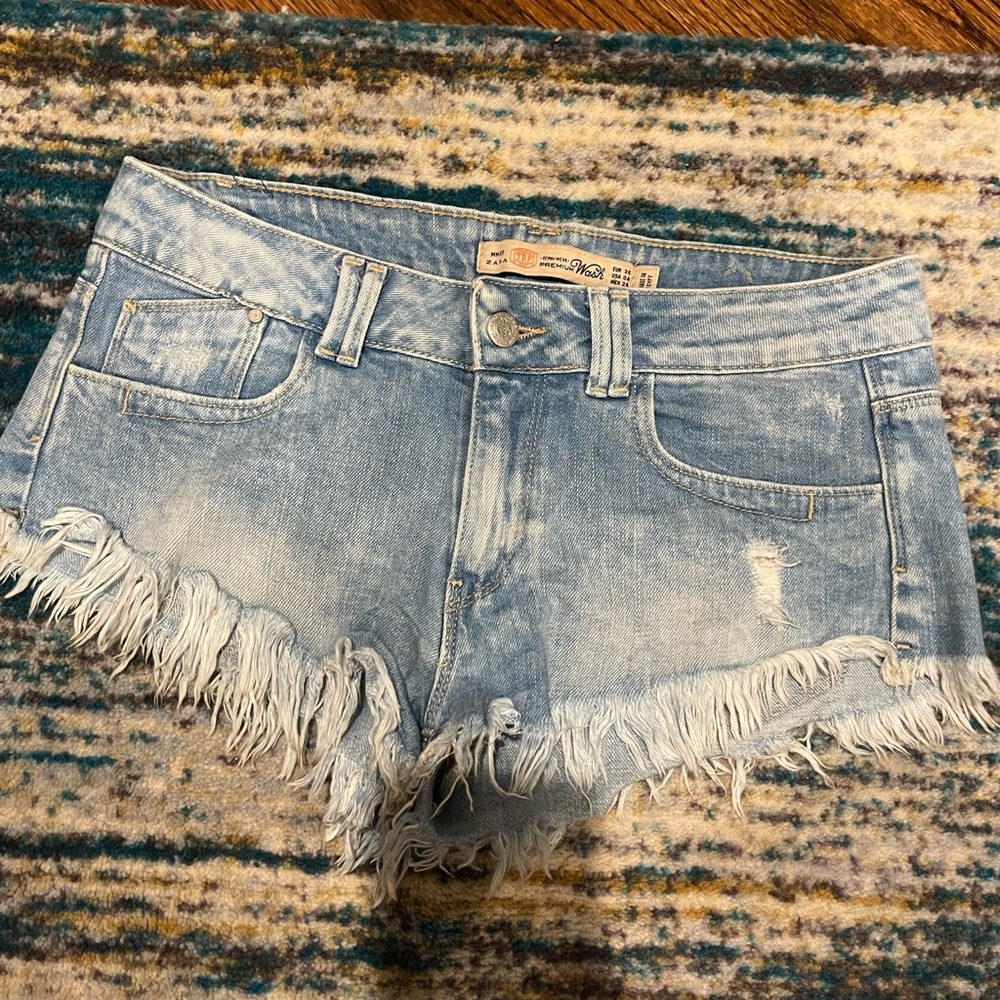 Zara Denim Frayed Hem Shorts